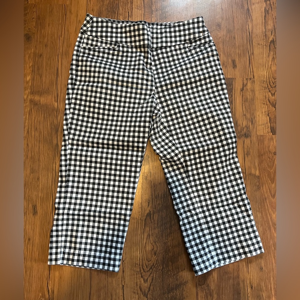 Dress capris